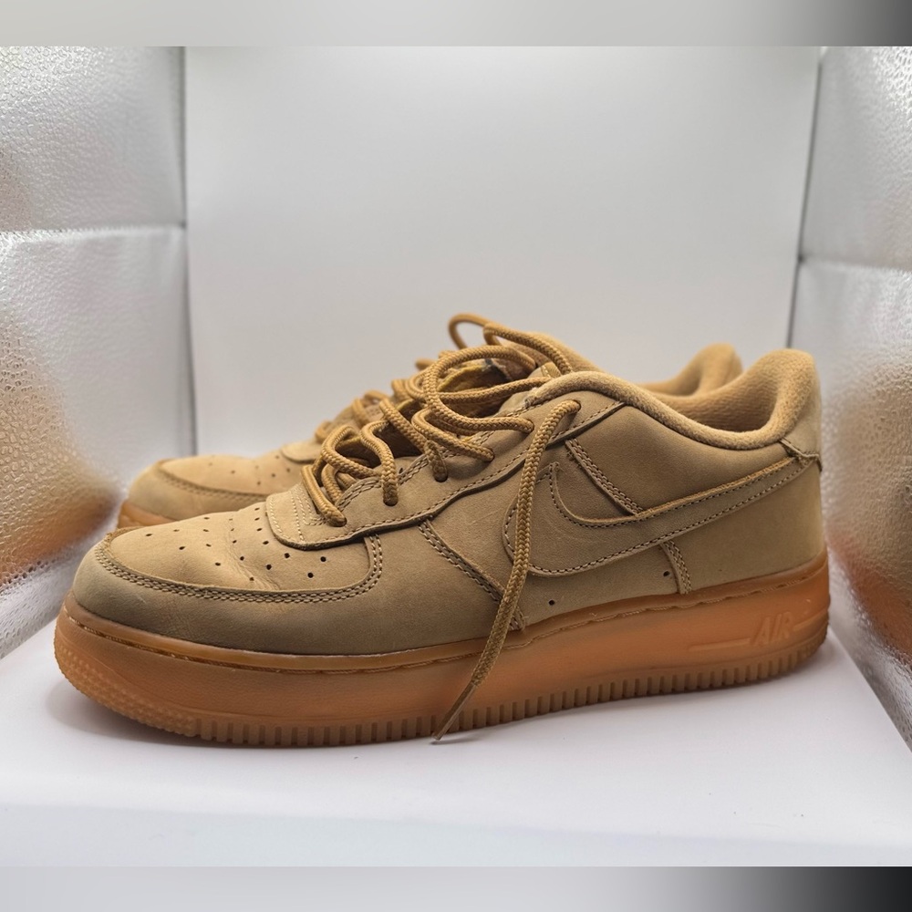 Nike Air Force 1 Low Flax, Wheat/flax color - Size 6 Youth